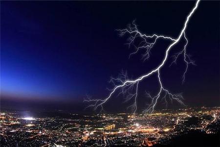 2025年06月26日雨夜梦见陌生神灵意味着什么